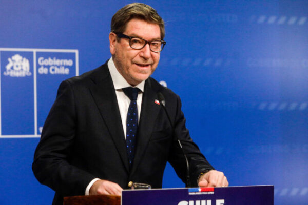 ministro mas chile cobre copper codelco